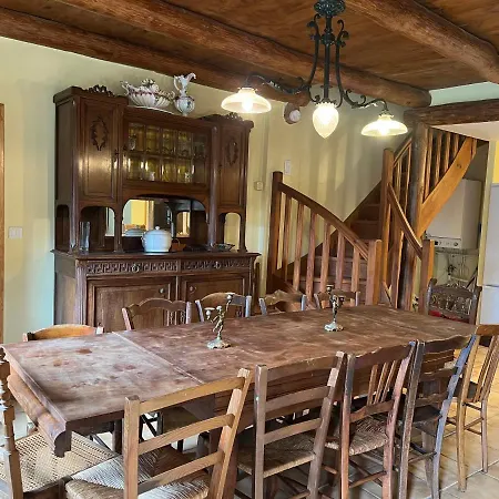 Retour Dans La Passe Semesterbostad Roche-en-Regnier